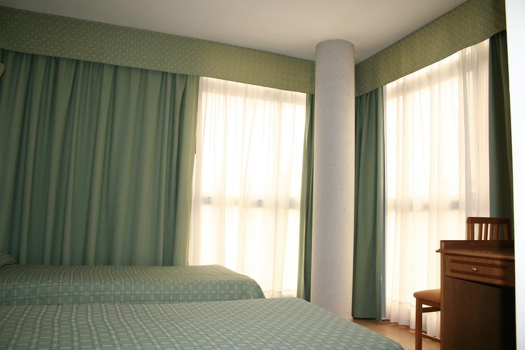 Hotel Austria 76 Sagunto Oda fotoğraf
